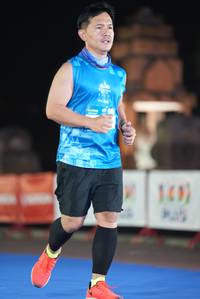 BIB: 2009, 539, 140
                            <button type="button" onclick="openModal(19778874)" class="btn btn-primary btn-sm float-right btn-popup" data-toggle="modal" data-target=".modal-high-quality">
                        <i class="fas fa-shopping-cart"></i> Add to Cart
                    </button>
                                            <button type="button" onclick="isThisMe(19778874, true)" class="btn btn-success btn-sm float-right btn-popup btn-isme hidden" data-toggle="tooltip" data-placement="bottom" title="นี่คือรูปของคุณใช่ไหม คลิกที่นี่เพื่อเอาเข้าอัลบั้ม">
                        <i class="fas fa-plus"></i> Add to album
                    </button>
                    <button type="button" onclick="isThisMe(19778874, false)" class="btn btn-warning btn-sm float-right btn-popup btn-isnotme hidden">
                        <i class="fas fa-ban"></i> Remove from album
                    </button>